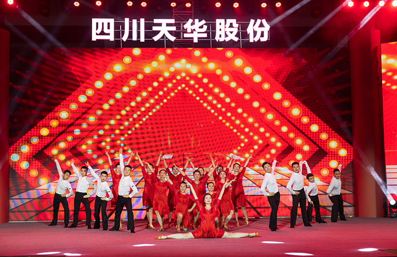 05排舞：动感龙八国际娱乐官方网站.jpg